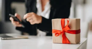 Deducibilità e detraibilità regali aziendali